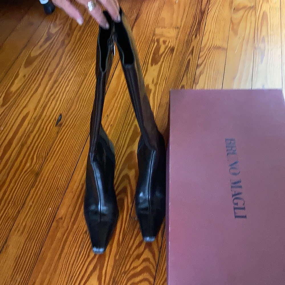 High boots black leathet